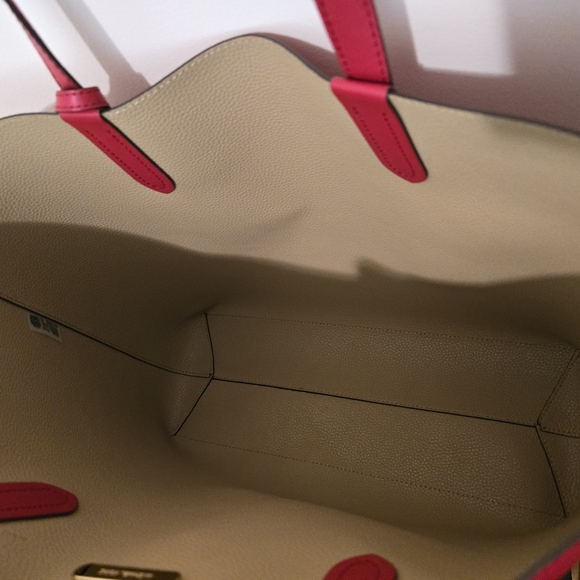 NWOT Michael Kors Reversible Tote Bag With Separate Zipper Pouch Red - Picture 5 of 5